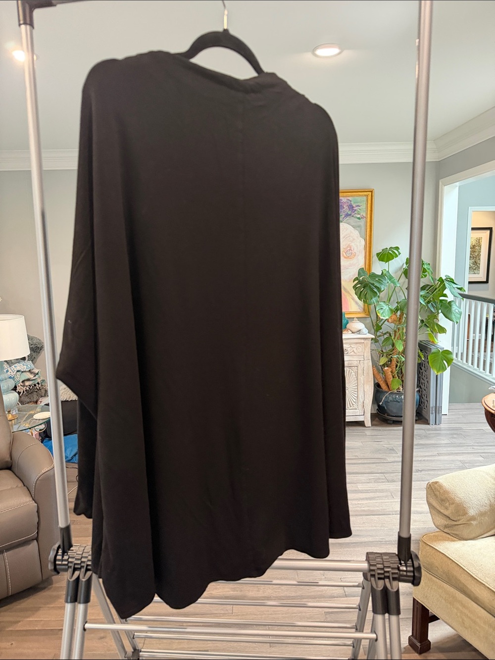 Black Dolman Sleeve Women’s Top - Picture 5 of 6